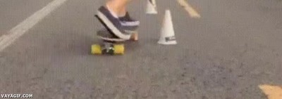 imposible,esquivar,conos,r&aacute;pido,skate