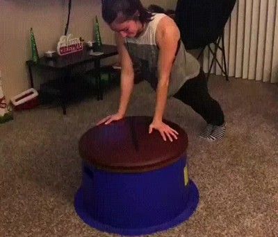 pracricar,chica,cámara,tortazo,de lao