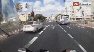 GoPro,acabar,lugar,inesperado,coche,moto