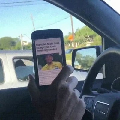 Lance Armstrong dando la cara para demostrar que no está muerto demostrar,Lance Armstrong,muerto,noticias