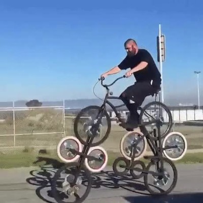 gente,bastante,rueda,bici