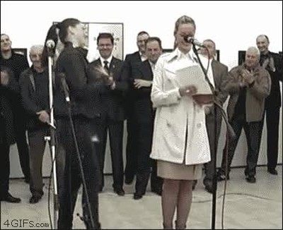 hombre,izquierda,reir,fail,ca&iacute;da