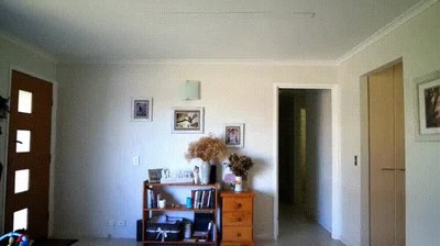 Enlace a ¿Alguna vez habías visto una televisión escondida en el techo?