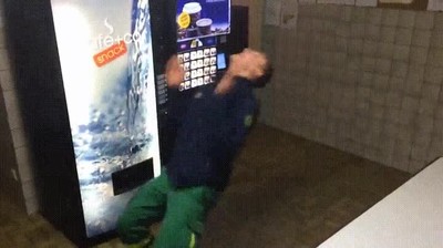 Enlace a Curiosa manera de celebrar un ascenso en el trabajo