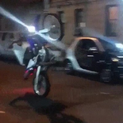 cabriolas,noche,moto,locos