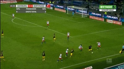 Enlace a No solo Messi es capaz de irse de 4 rivales 