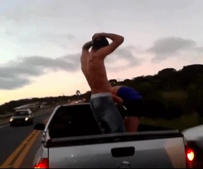 karma,poner,sitio,coche