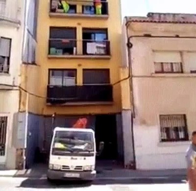 empe&ntilde;ar,cami&oacute;n,mudanza,dia