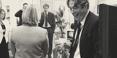 reuni&oacute;n,trabajo,reir,dentro