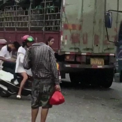 t&iacute;pico,d&iacute;a,cabeza,otro sitio