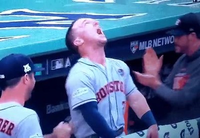 Enlace a Cuando intentas transformarte en Super Saiyan sin éxito