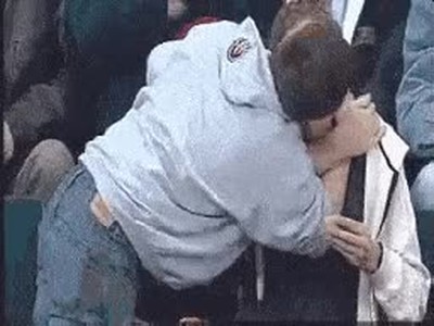 descubrir,mas que amigos,partido,beso