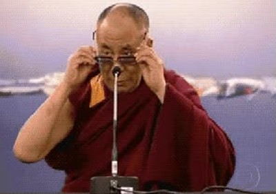 dalai lama,puestas,gafas