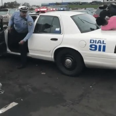 nunca,buena,idea,tirarse,coche,policia