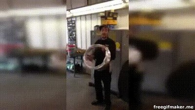 encontrar,ex,calle,disfraz