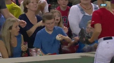 ni&ntilde;o,regalar,pelota,chica