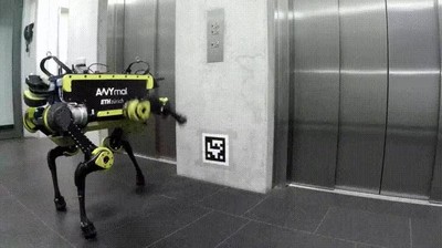 robot,llamar,ascensor,skynet