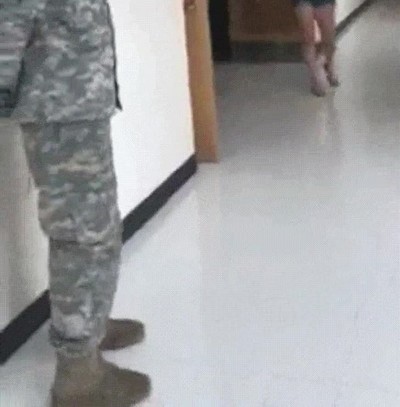 reacci&oacute;n,chica,padre,militar