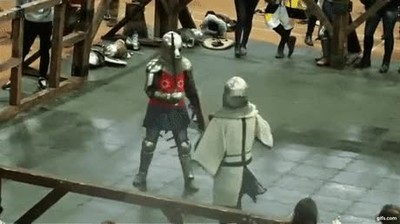 lucha medieval,patada,cara