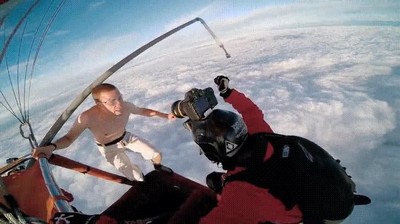 tirarse,vacio,paraca&iacute;das