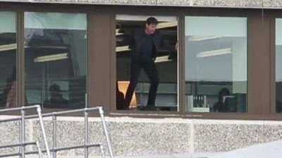 madre,lentejas,comer,saltar,ventan