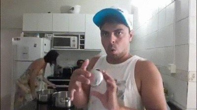 Enlace a Haciendo un truco de magia en la cocina hasta que le arruinan todo el misterio