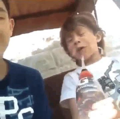 definici&oacute;n,hermanos,botella