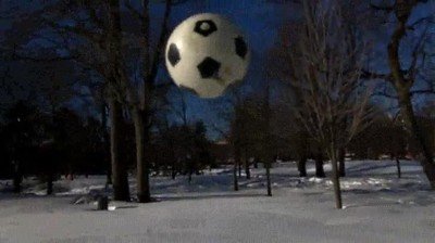 Enlace a Lo que pasa cuando lanzas  una Bola de bowling a una superficie helada