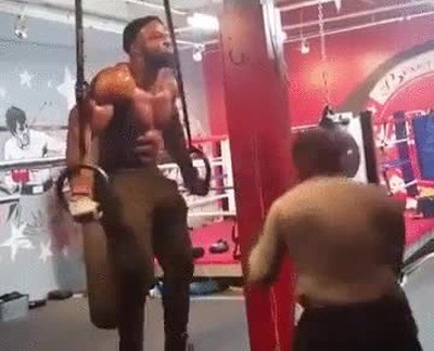 crossfit,divertido,golpes,abdominales