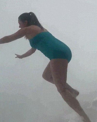 nadar,nieve,c&aacute;mara lenta