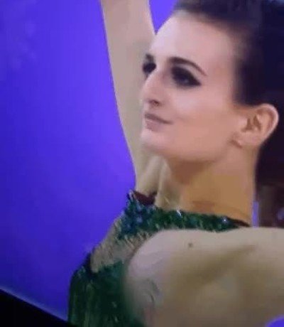 Enlace a Patinadora muestra sus partes íntimas en las Olimpiadas de Invierno