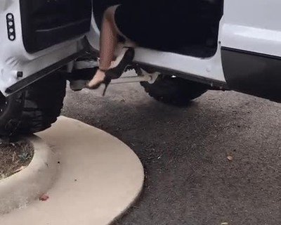 problemas,subir,coche,gente,bajita