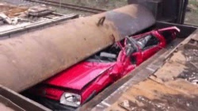 Enlace a La lógica reacción después de encontrar una araña en tu coche