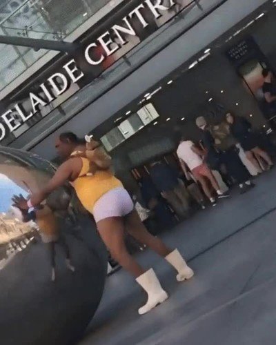 Enlace a El verdadero héroe de los carnavales 