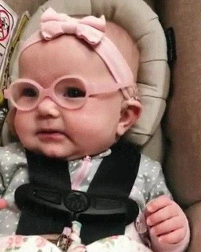 reaccion,bebe,gafas,primera vez
