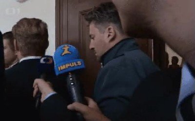 desayunar,microfono,cara