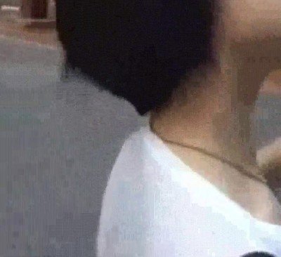 Enlace a Arcoiris que se esconden dentro del pelo de una chica