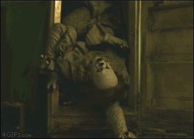 escondite,Pennywise,IT,contorsi&oacute;n