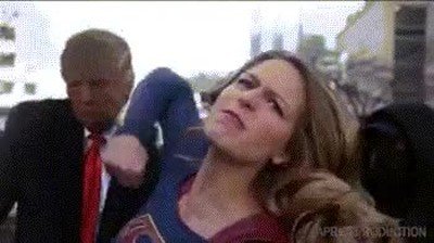 Supergirl,Donald Trump,codazo