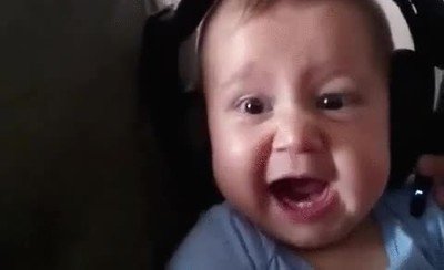 cara,bebe,escuchar,death metal,primera vez