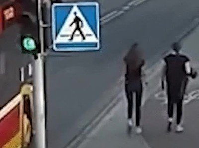 enemigos,amigos,empujon,autobus