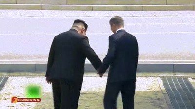 kim jong un,sorpresa,ca&iacute;da