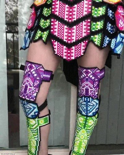 Enlace a Vestido armadura para chica sacado de un videojuego retro