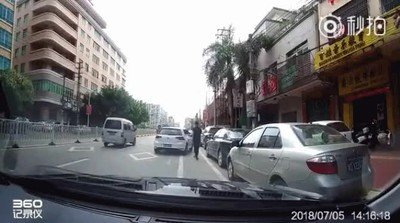 limpiar,calles,camiones,saltito