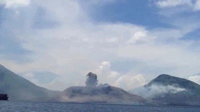 Enlace a La impresionante explosión de un volcán en Papua, Nueva Guinea
