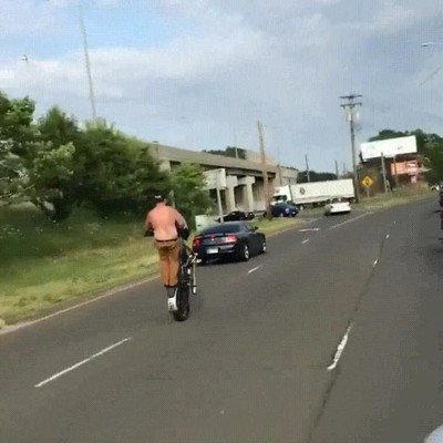 merecer,moto,liada,imprudencia