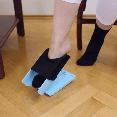 Inodoro Renacimiento codo Vaya GIF! / Aparato para aquellos que tienen problemas para ponerse los  calcetines correctamente
