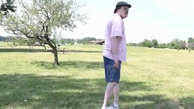 explotar,cabeza,caminar,atr&aacute;s