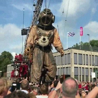 marioneta,gigante,currada