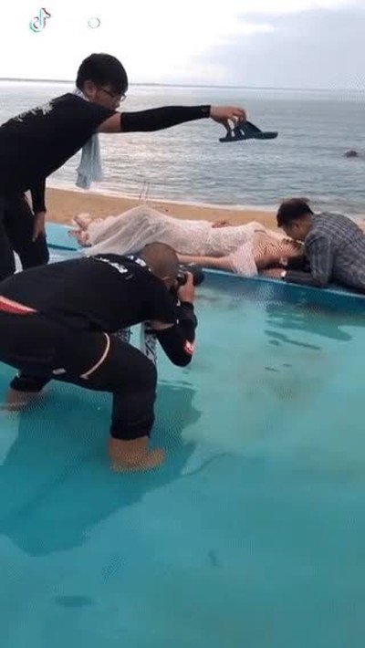 fotos,piscina,pareja,enamorados